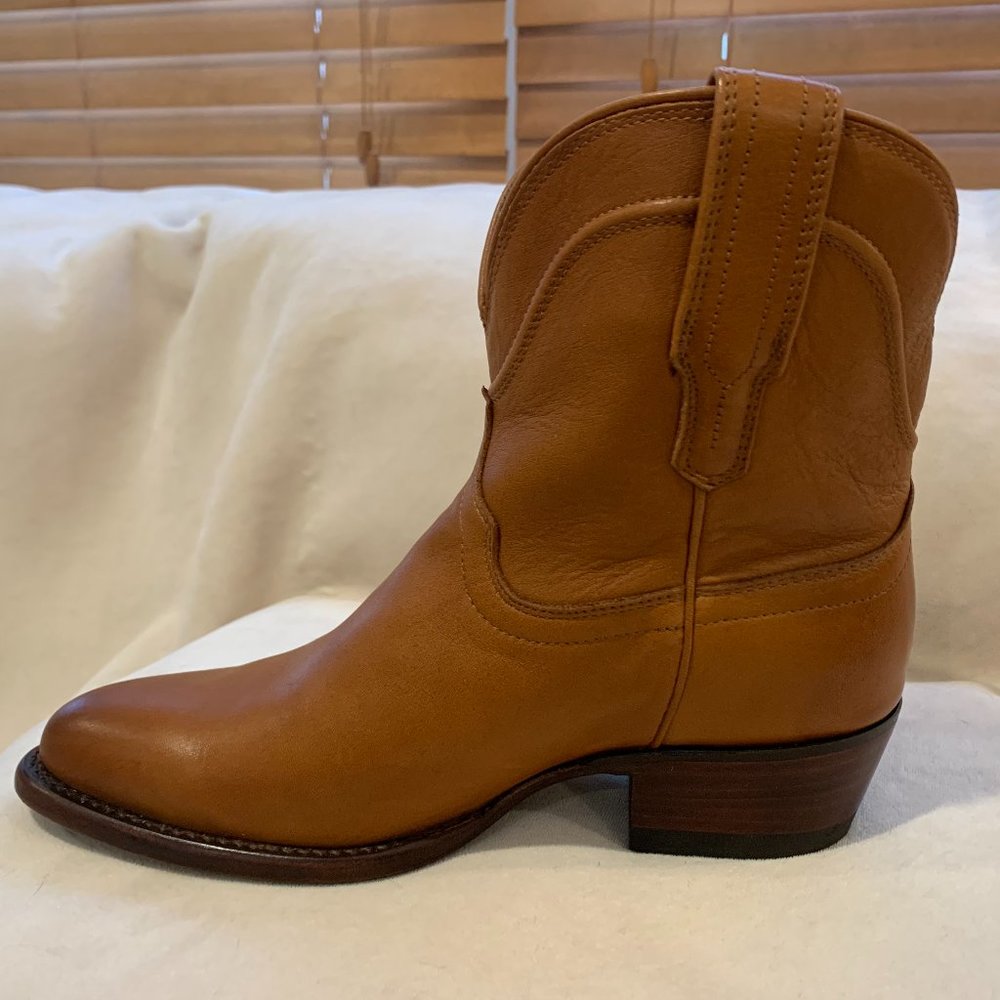 TECOVAS Handmade Women's Boots, Size 6B